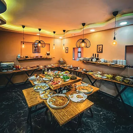 Life Artemis Hotel *