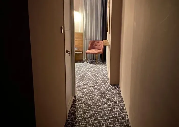 Life Artemis Hotel *